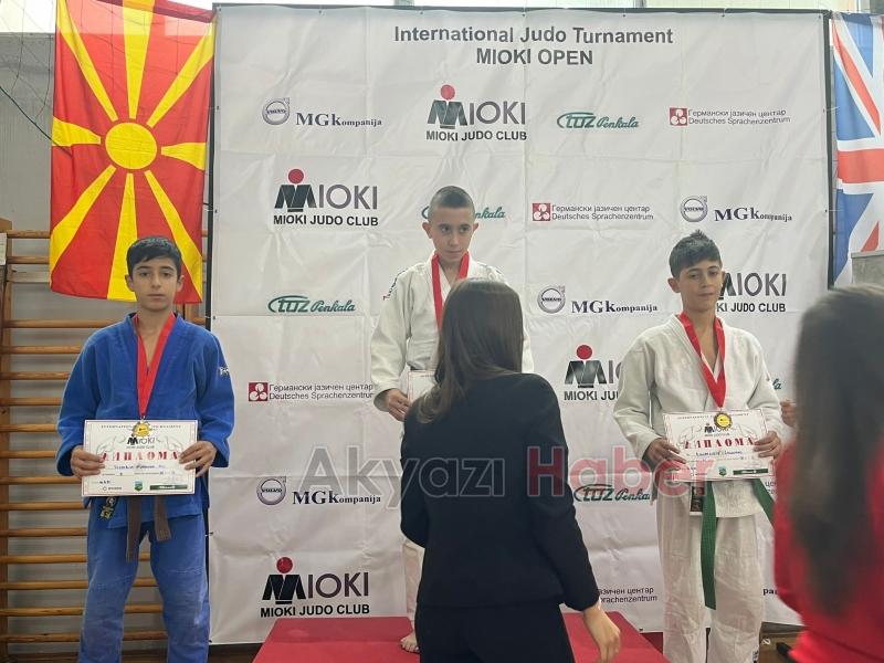 Helal Olsun Gençler Karapürçekli Sporcular Makedonya da Gururumuz Oldu