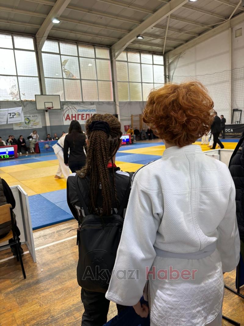 Helal Olsun Gençler Karapürçekli Sporcular Makedonya da Gururumuz Oldu