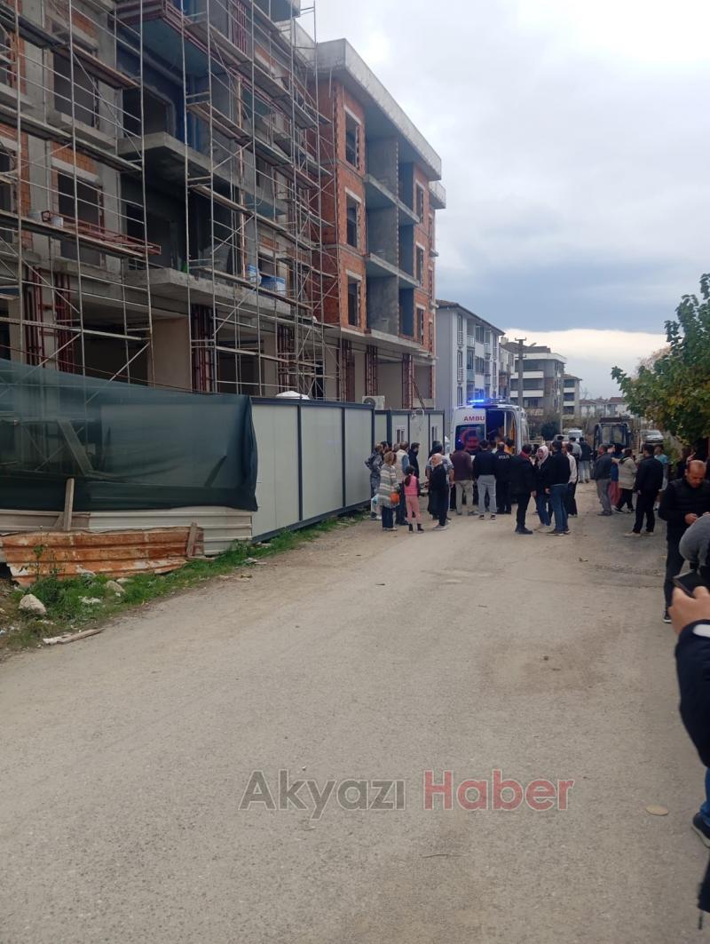 İskeleden düşen işçi ağır yaralandı