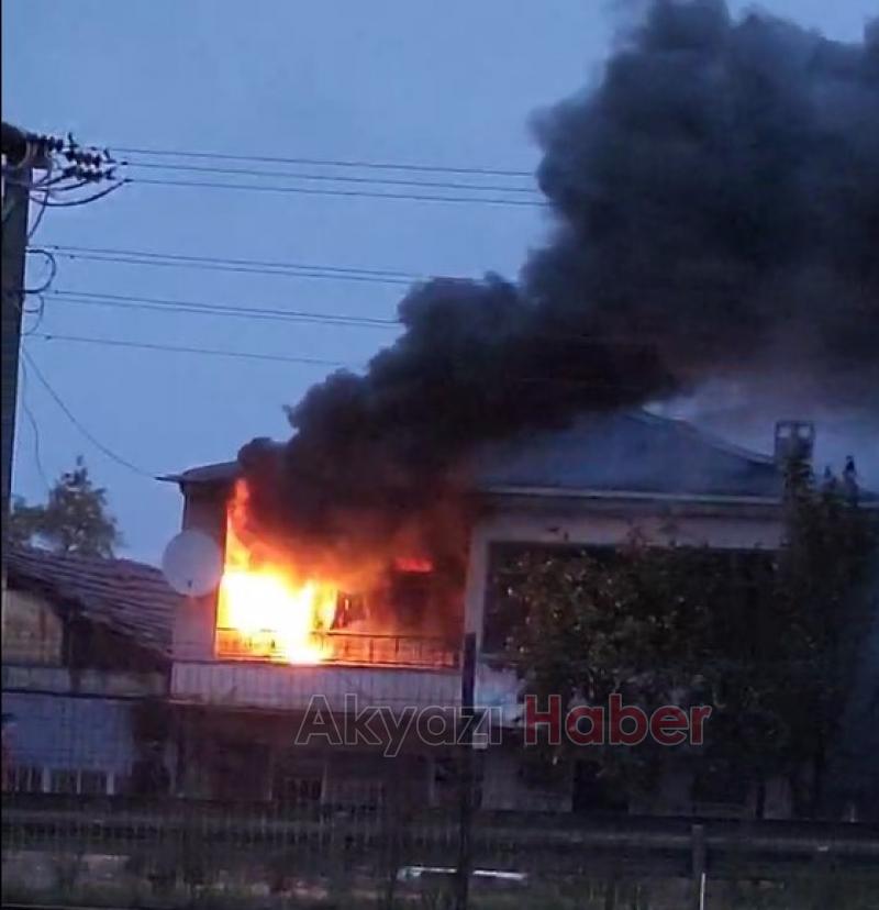 Sobadan çıkan yangın evi kül etti