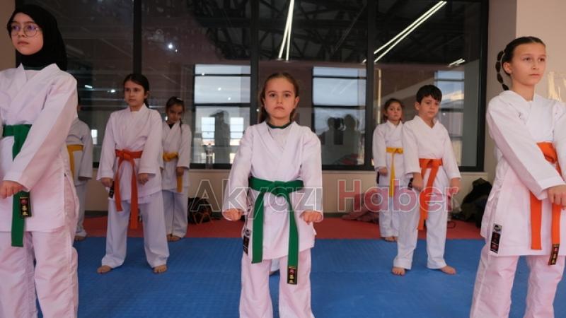 Akyazılı Ebrar madalyalarını çoğaltmak istiyor