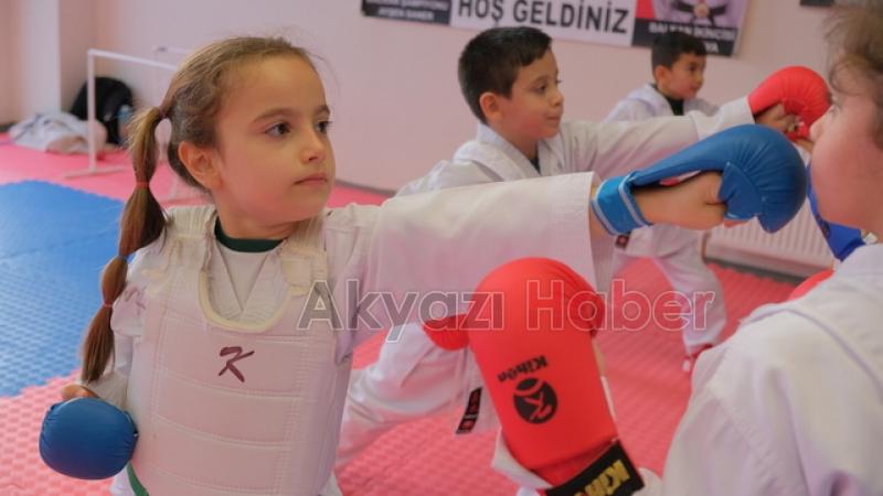 Akyazılı Ebrar madalyalarını çoğaltmak istiyor