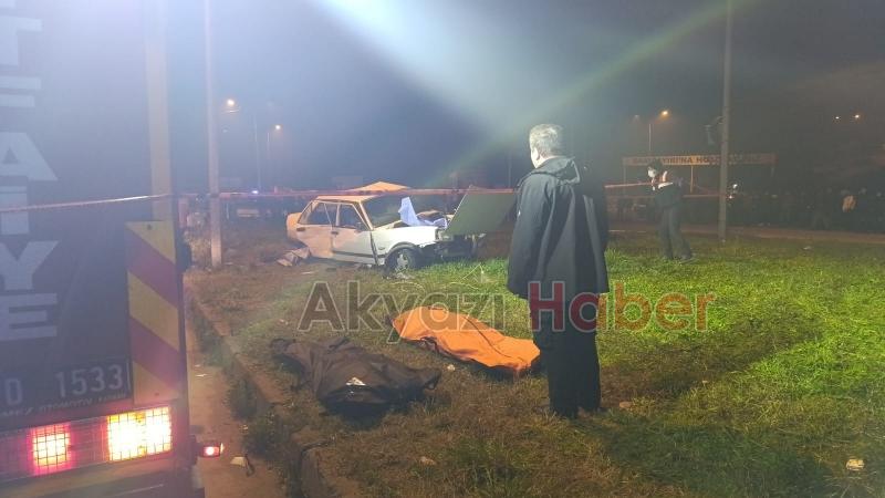 İki ayrı kazada ölen 4 kişi toprağa verildi