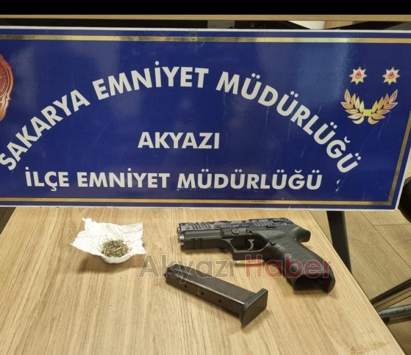 Akyazı'da polis ve jandarmadan uyuşturucuya darbe