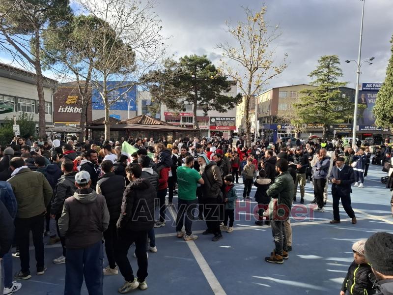 Akyazı daki Suriyeliler kutlama yaptı