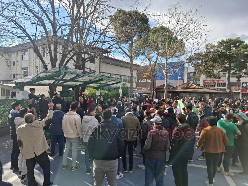 Akyazı daki Suriyeliler kutlama yaptı