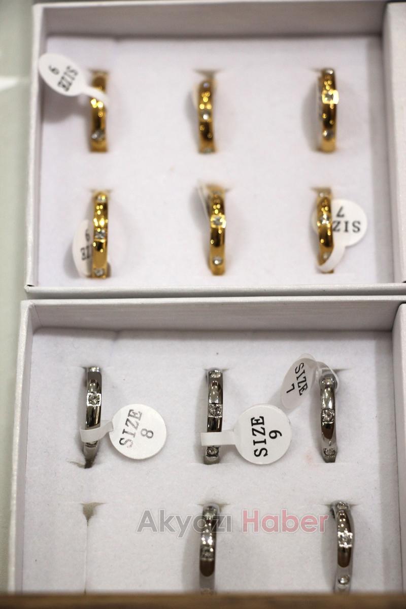 SO SHINE: Şıklığın ve Zarafetin Yeni Adresi Akyazı’da!