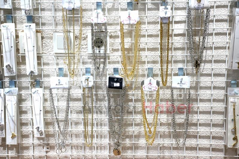 SO SHINE: Şıklığın ve Zarafetin Yeni Adresi Akyazı’da!