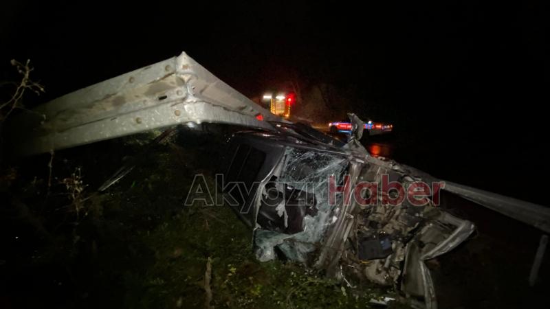 Cip bariyerlere girdi 1 yaralı