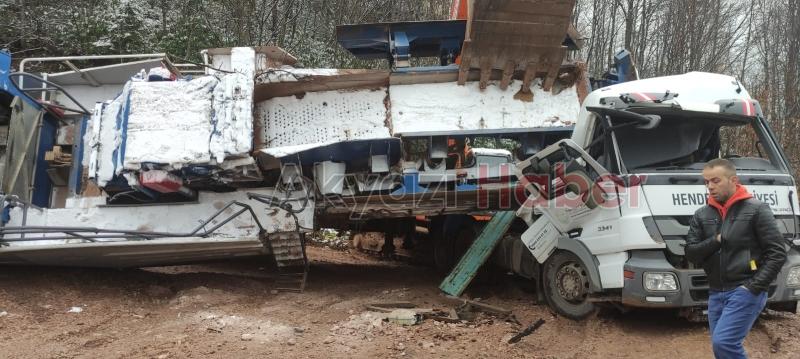 Taş makinesinin devrildiği kazada 1 kişi öldü