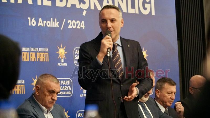 AK Parti'de yeni yönetim ilk toplantısını yaptı