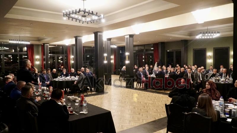 AK Parti'de yeni yönetim ilk toplantısını yaptı