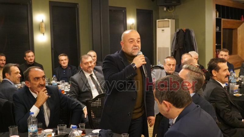 AK Parti'de yeni yönetim ilk toplantısını yaptı