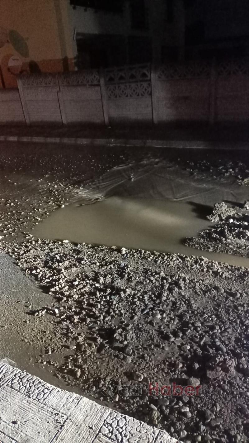 Akyazıda bir mahallede su kesintisi