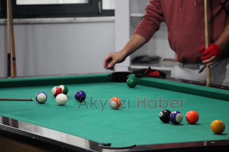 Akyazı Bilardo Salonu: Keyifli ve Güvenilir Eğlencenin Yeni Adresi!