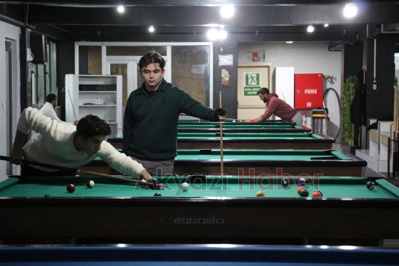 Akyazı Bilardo Salonu: Keyifli ve Güvenilir Eğlencenin Yeni Adresi!