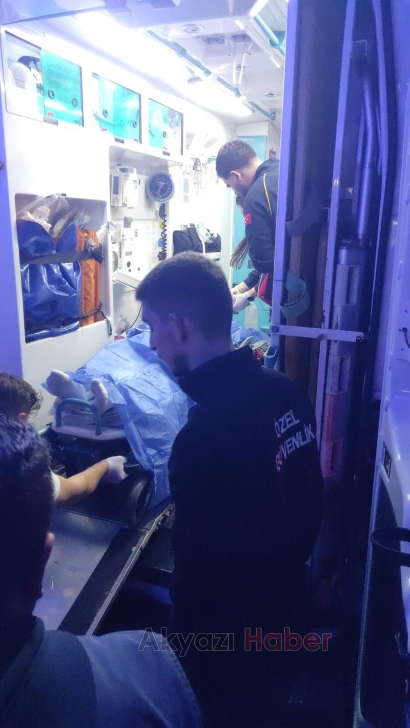 Akyazı da 17 yaşındaki genç kız başından vuruldu