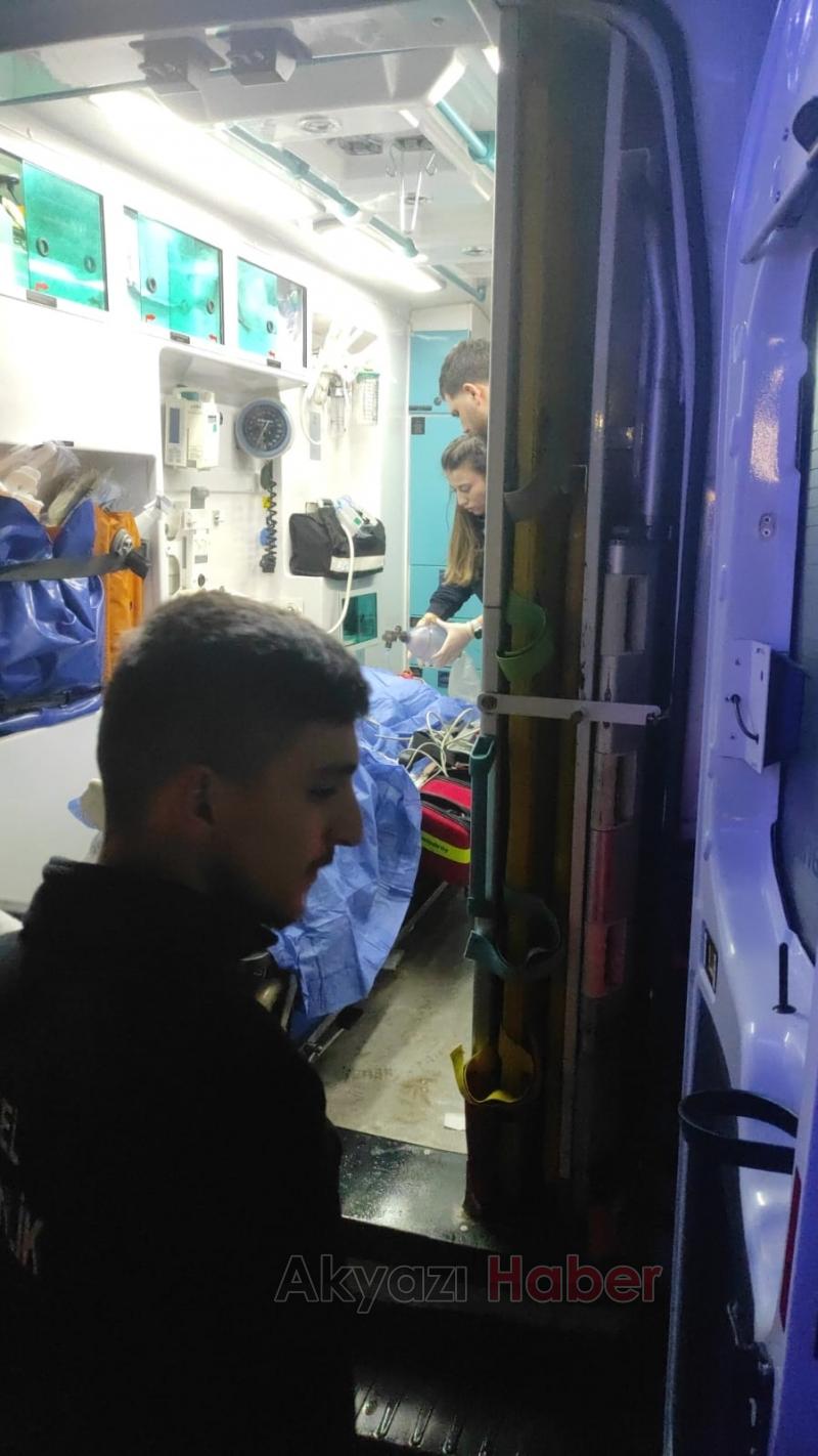 Akyazı da 17 yaşındaki genç kız başından vuruldu