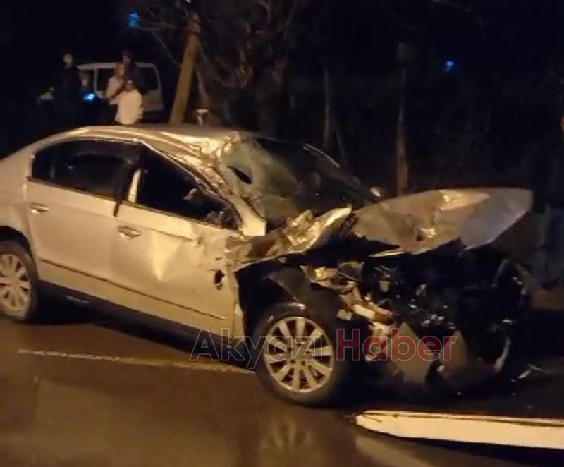 Otomobil ile kamyon kafa kafaya çarpıştı: 2 yaralı