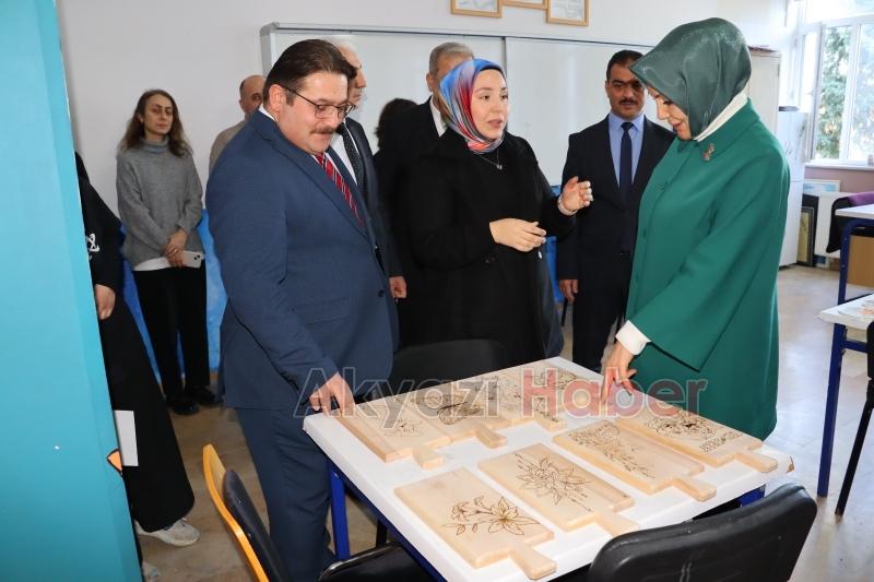 Eyyüp Genç Lisesi il birincisi oldu