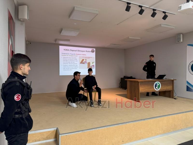 GAKE den lise öğrencilerine afet eğitimi