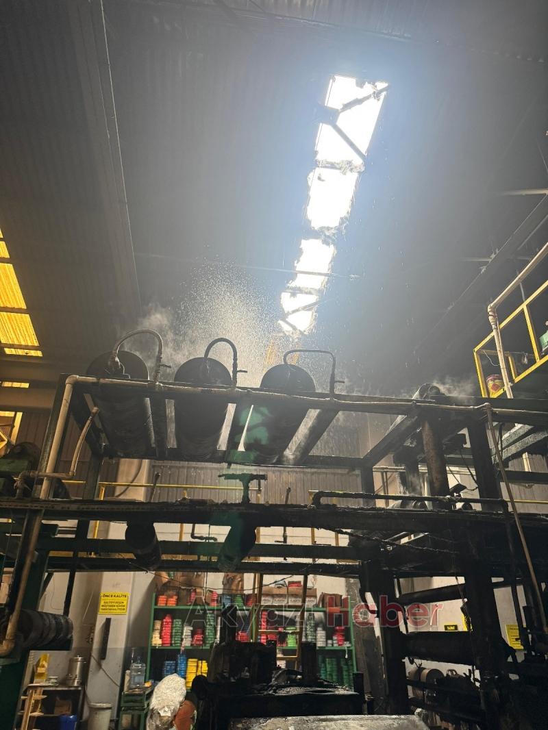 Fabrikada yangın: 4 yaralı