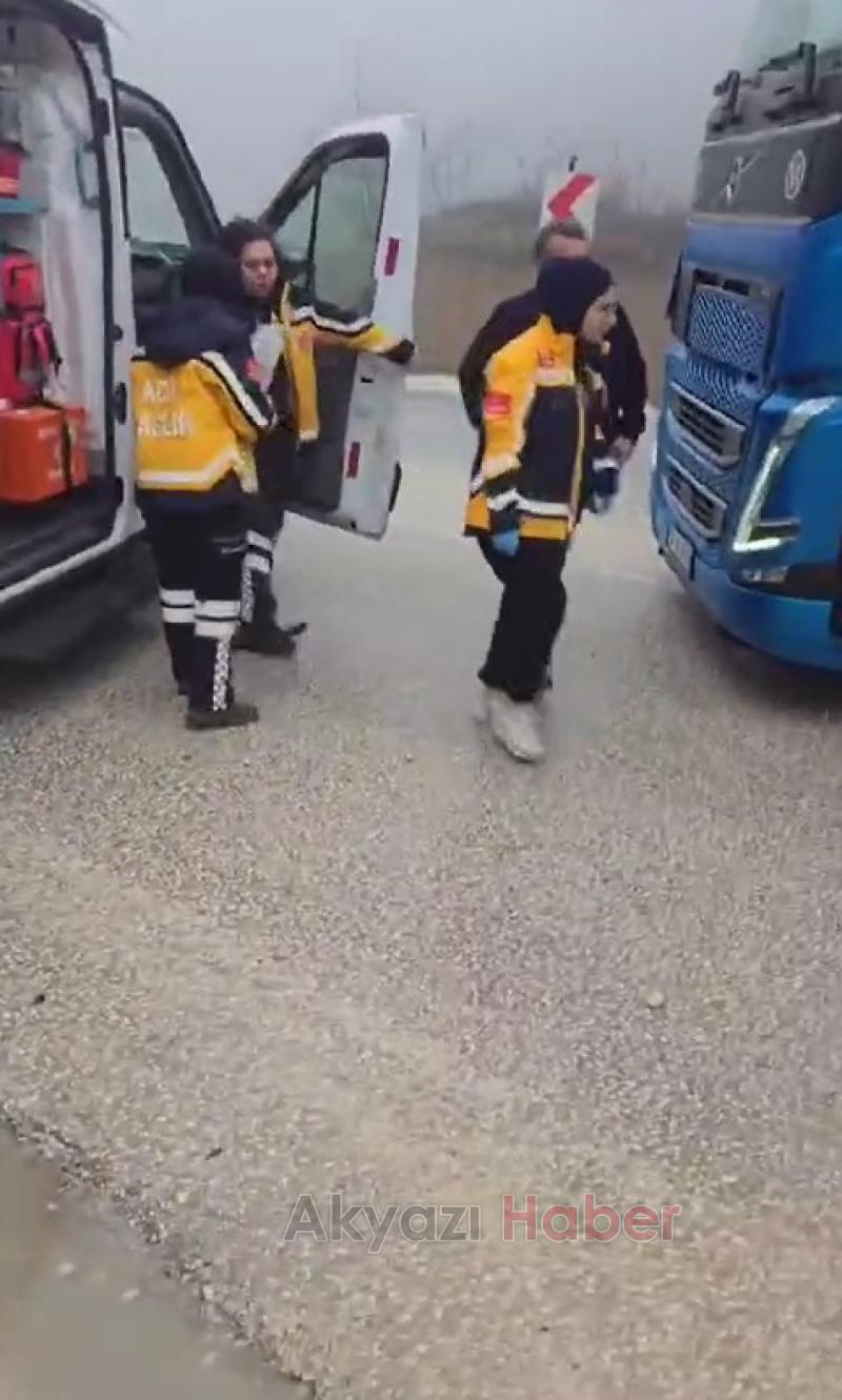 Süt tankeri tıra çarptı 2 yaralı