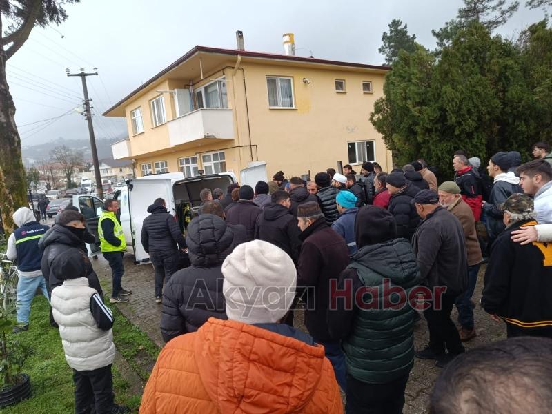 Yemek sırasında fenalaşmıştı genç adam toprağa verildi
