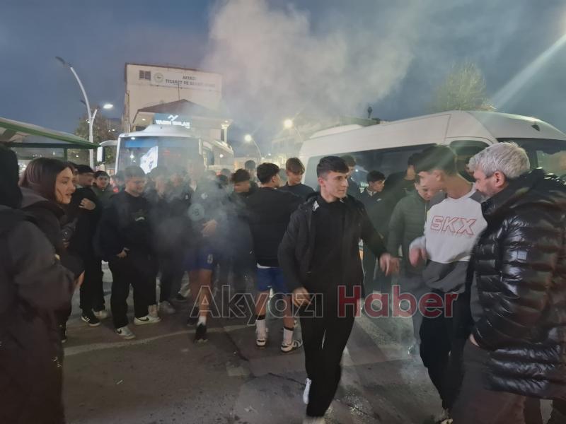 Final maçını kazanan AS Kuzulukspor'da büyük sevinç