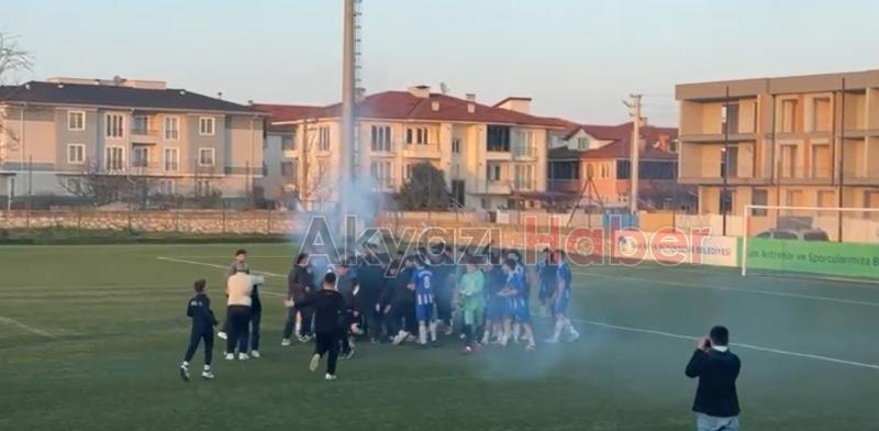 Final maçını kazanan AS Kuzulukspor'da büyük sevinç