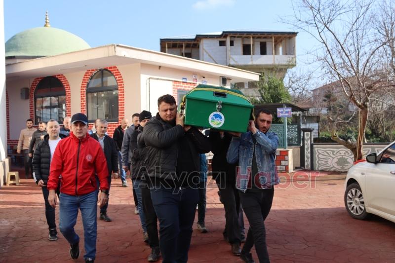 Tıkalı kanalı açmak isterken ölmüştü, toprağa verildi