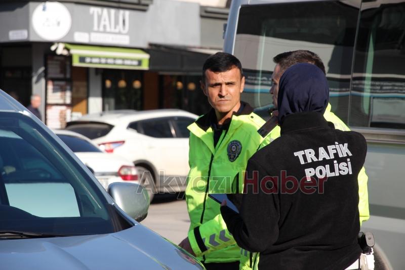 Akyazıda trafik denetimi