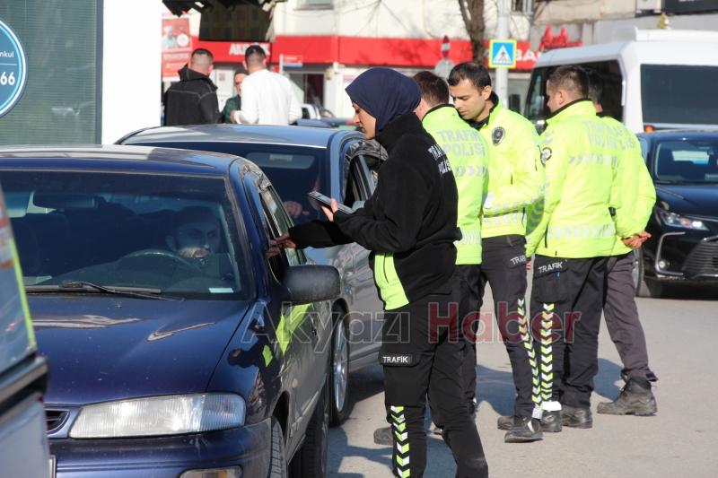 Akyazıda trafik denetimi