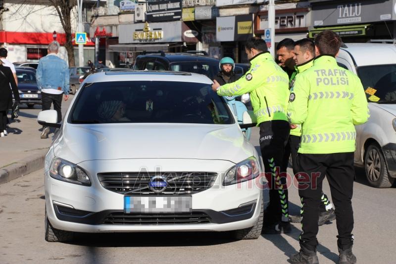 Akyazıda trafik denetimi