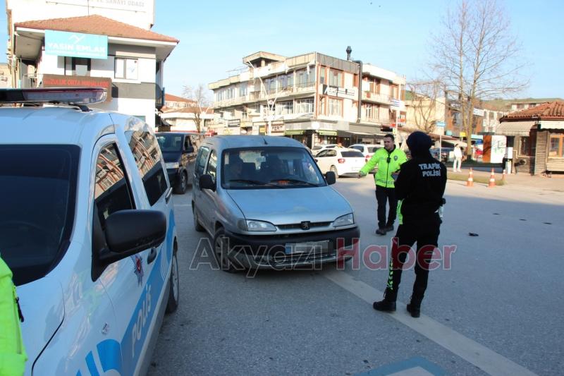 Akyazıda trafik denetimi