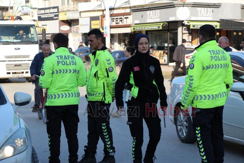 Akyazıda trafik denetimi