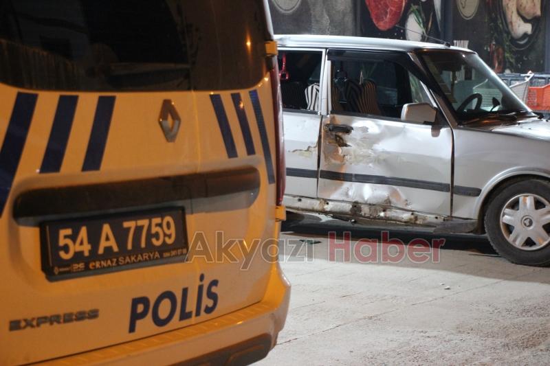 Şehit Furkan Çelik Caddesi nde kaza 3 yaralı