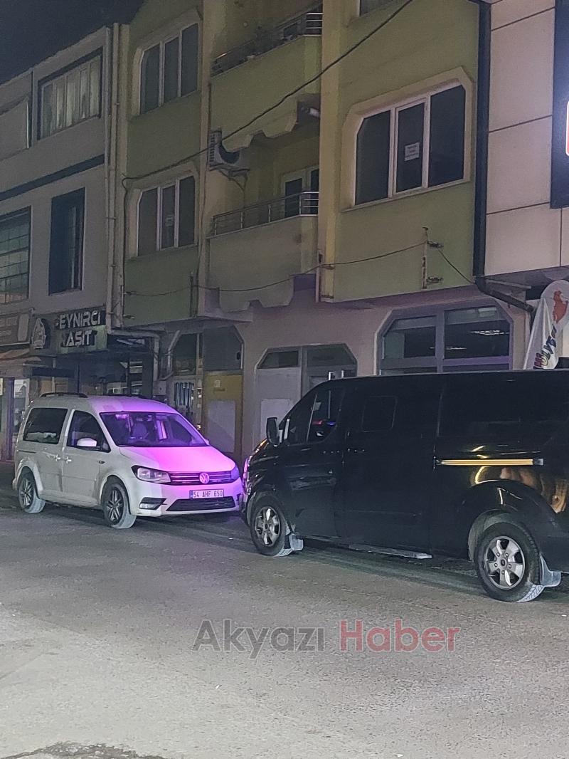 Akyazı da çakar lamba ile yakalandı 276 bin lira ceza kesildi