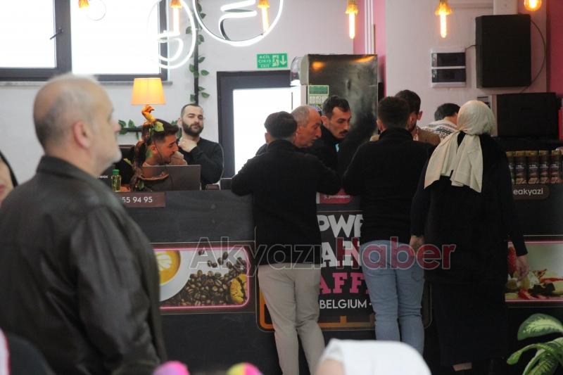 Akyazı’nın İlk Wafflecısı PWB Peanut Waffle Yepyeni Konseptiyle Hizmetinizde!