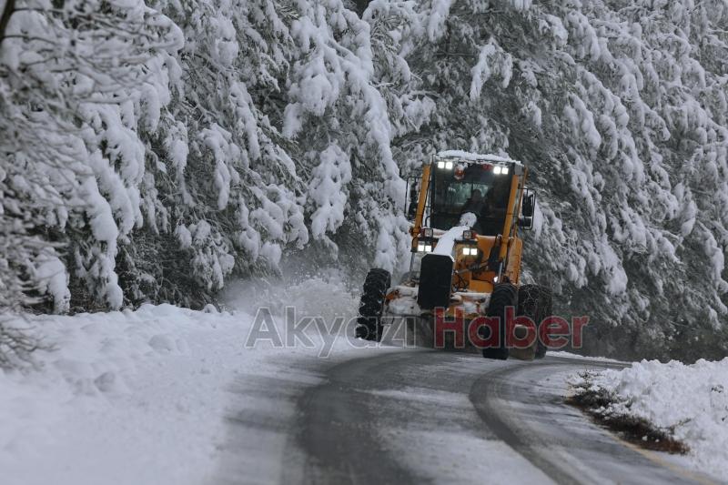 Sakarya'da 30 grup yolu ulaşıma açıldı