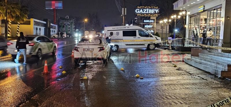 Trafik tartışmasında gençler silahlı saldırıya uğradı: 1 ölü, 1 yaralı