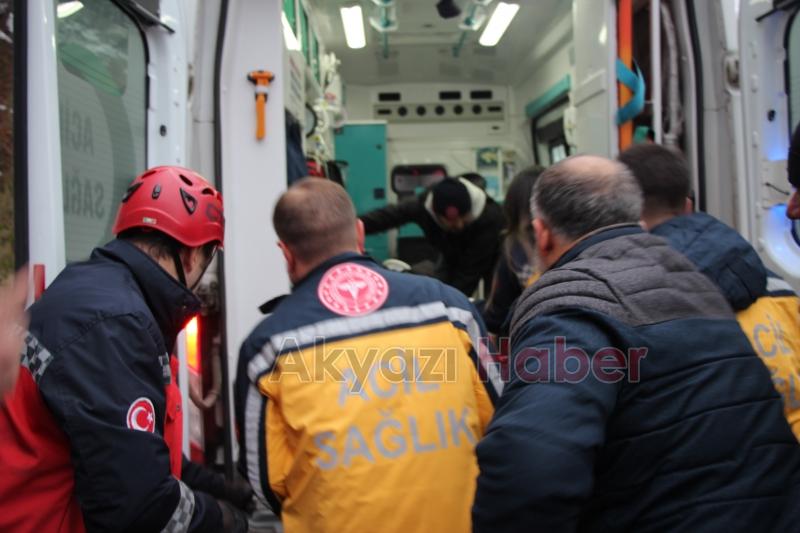 Otomobil ile hafif ticari araç çarpıştı: 5 yaralı