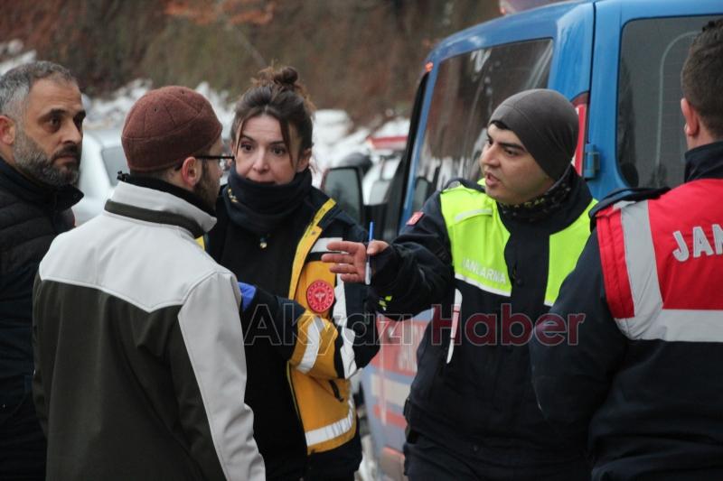 Otomobil ile hafif ticari araç çarpıştı: 5 yaralı