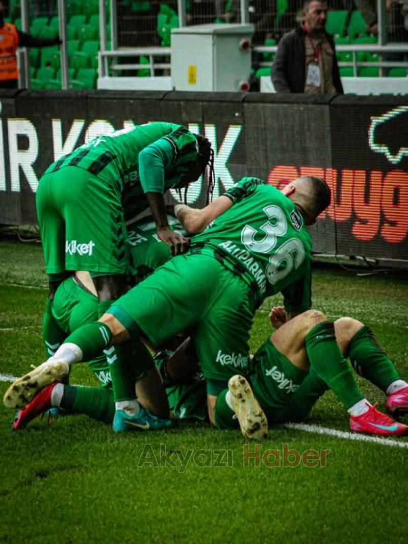 Sakaryaspor 2 Çorum FK 1