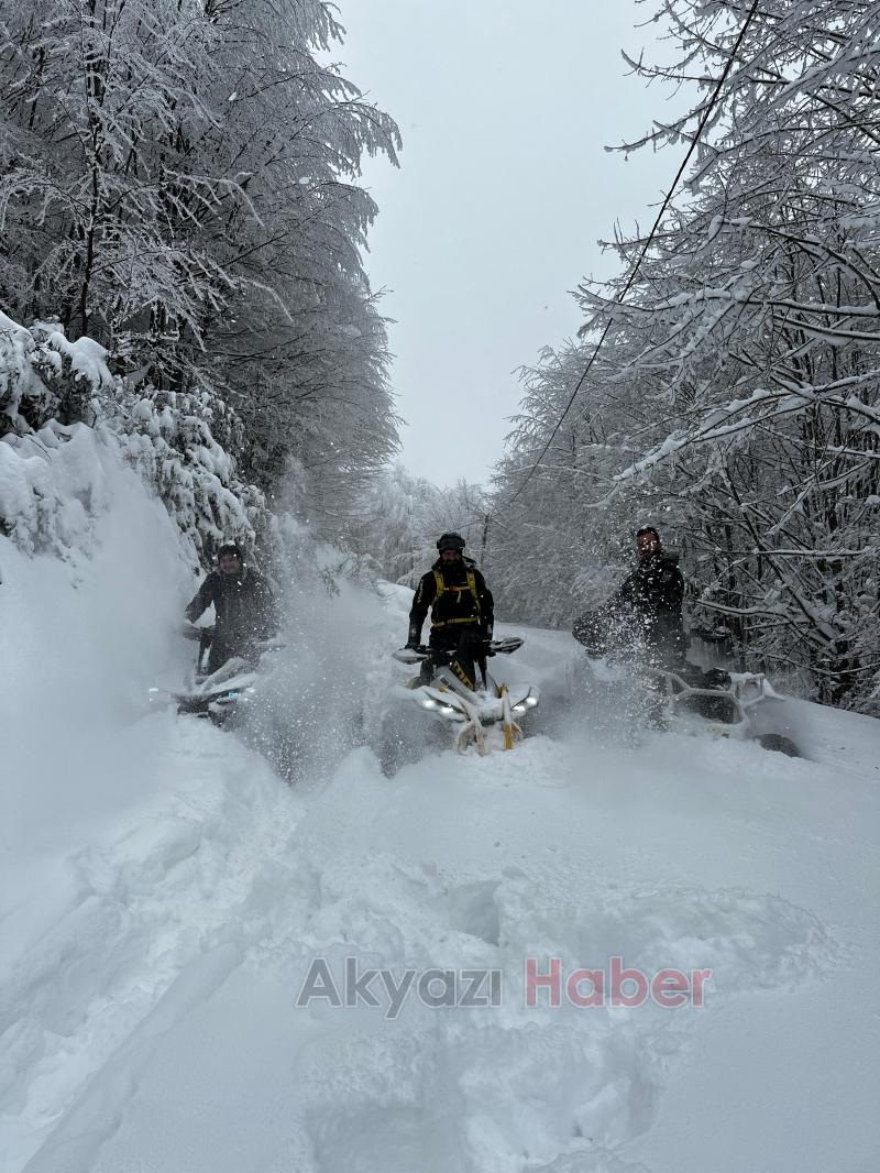 Keremali Yaylası'nda karda ATV kullandılar