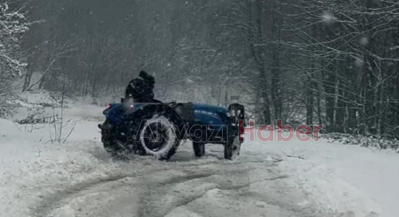 Çamdağı'nda traktörler ile drift atıp eğlendiler
