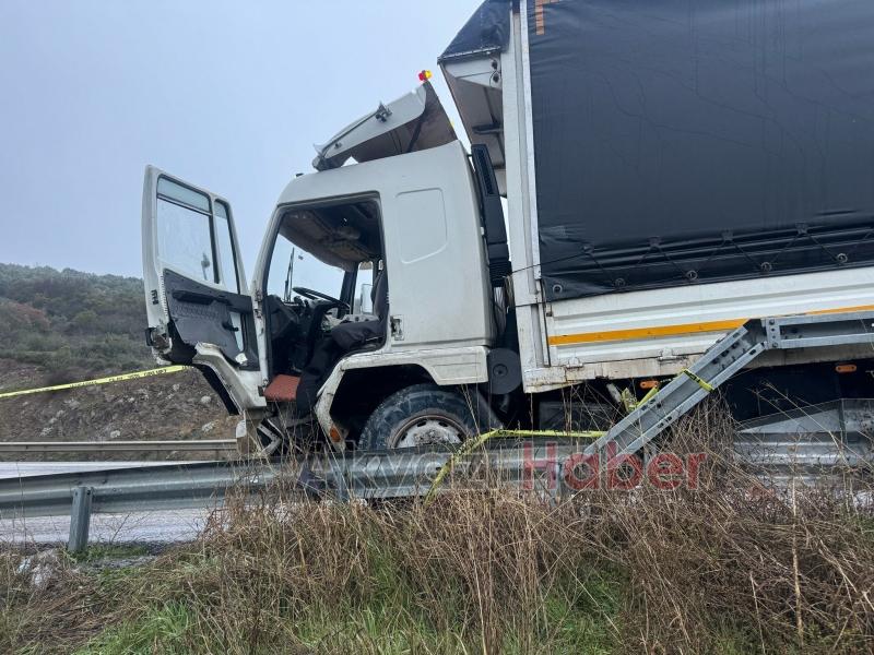 Panikle kendini kamyondan attı, ölümden döndü