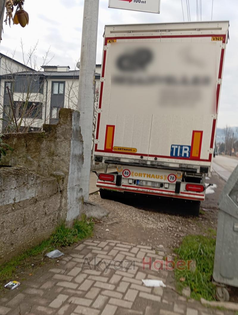 Akyazı'da vatandaşların dorse tepkisi