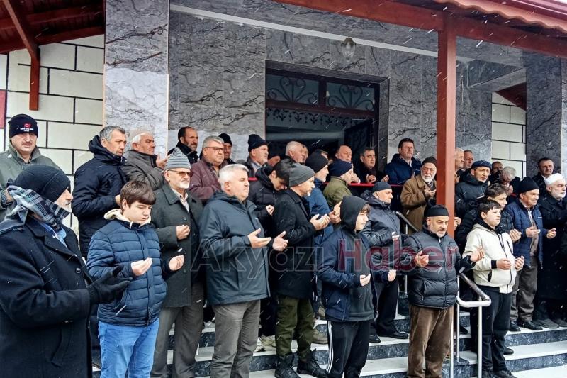 Akyazı Güneş Camii ibadete açıldı