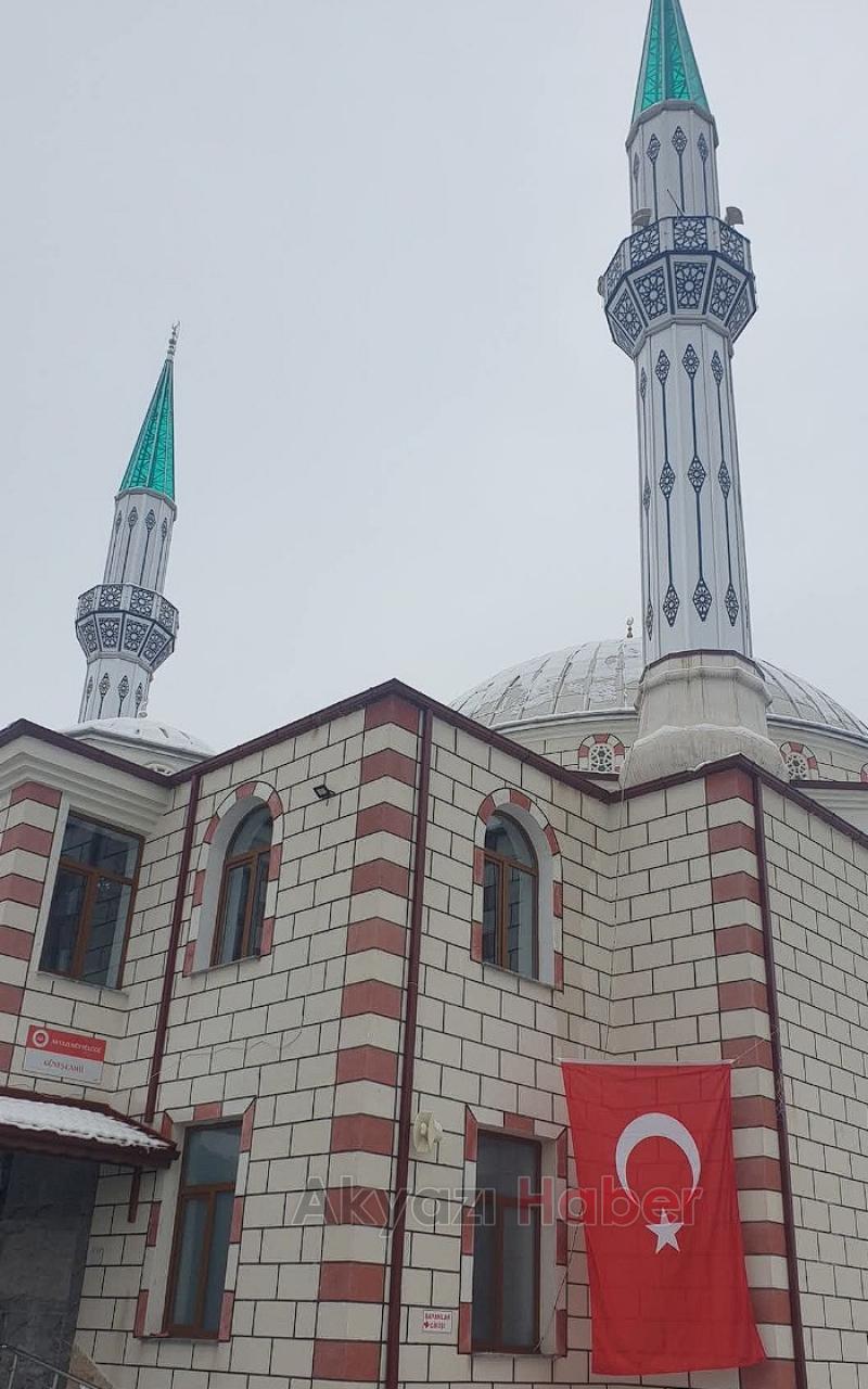 Akyazı Güneş Camii ibadete açıldı